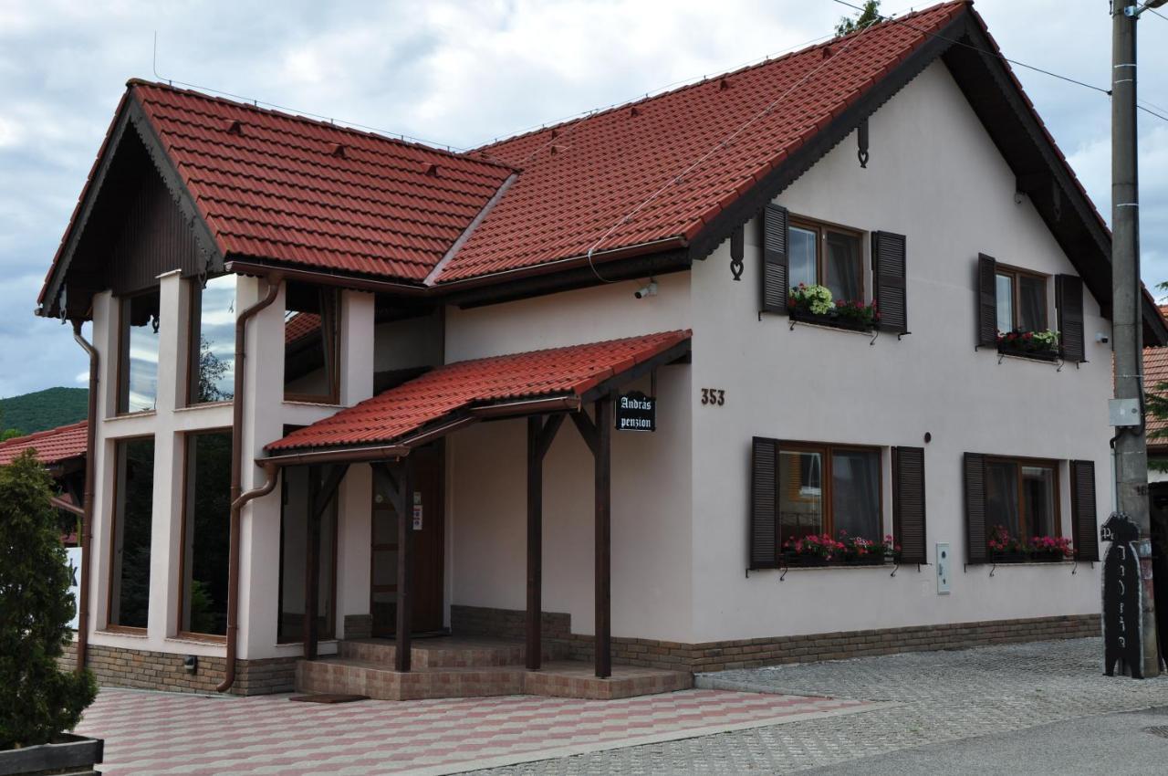 Andras Penzion Krásnohorské Podhradie Exteriör bild